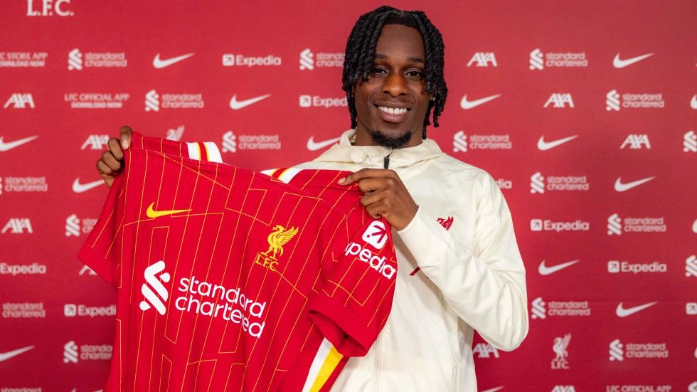 Competition: Your chance to win a signed Jeremie Frimpong shirt